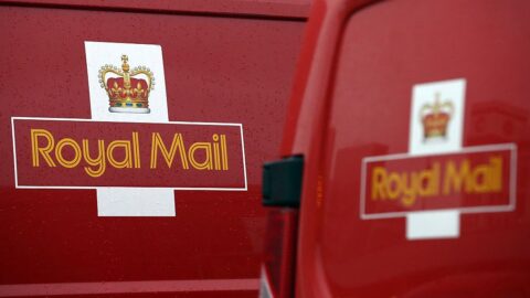 Křetínský poprvé jednal s ministrem nové britské vlády, usiluje o převzetí britské pošty