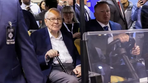 Poodhalená závěť: Jak rozdělí Warren Buffett 130 miliard dolarů po své smrti?