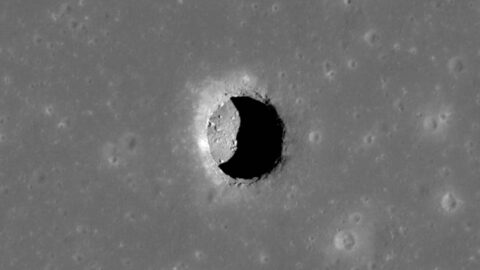 Měsíc odhalil své tajemství. Podzemní jeskyně jako útočiště pro budoucí astronauty či lidi