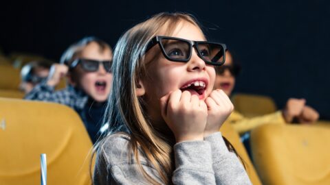 Mládež bude moci nově do kina i na „drsné“ filmy, pokud projde novela