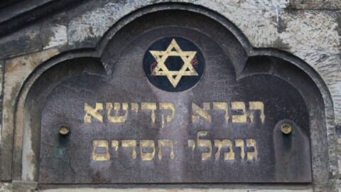 Počet antisemitských projevů v Česku loni vzrostl o 90 procent, Federace židovských obcí považuje Česko za bezpečné