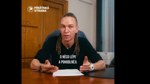 Zrušil jsem tunel firem napojených na ODS, pak začaly problémy, tvrdí v novém videu Bartoš