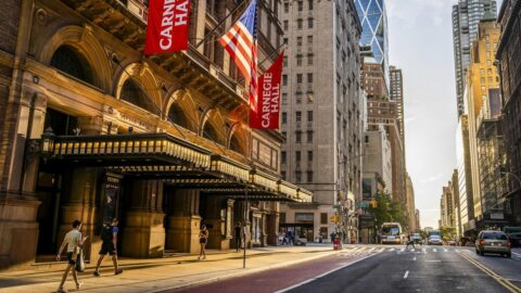 Čeští filharmonici vystoupí v prestižní Carnegie Hall. Kde je sledovat online?