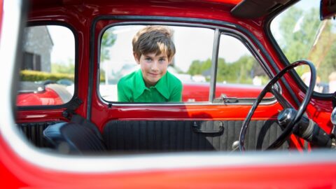 Jak se v průběhu let měnila výroba automobilů? Za minutu vám to ukáže pohyblivý graf