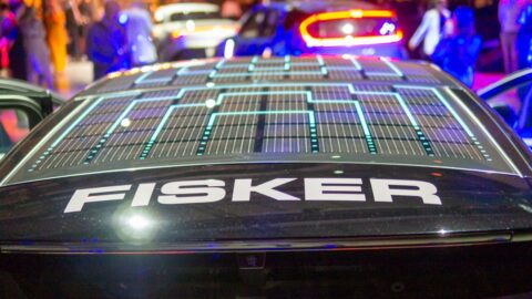 Výrobce e-aut v insolvenci: Tisíce vozidel se mohou stát elektronickým odpadem