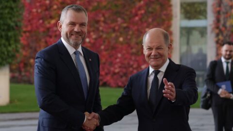 Scholz a Pellegrini se shodli, že vstup Ukrajiny do NATO není realistický
