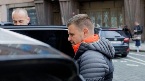 Všichni obvinění v kauze zakázek dopravního podniku jsou stíháni na svobodě