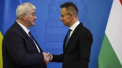 Kyjev a Budapešť se sbližují: Nový ministr zahraničí, nová politika