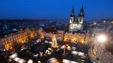 O víkendu začne advent. Co plánuje Praha?