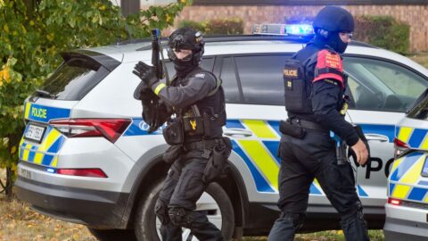 Policie rozbila gang vykradačů chat a vagonů. Způsobili škodu přes 2,4 milionu korun
