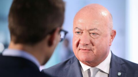 Rakouští lidovci oficiálně vstupují do koaličních rozhovorů se Svobodnými