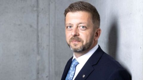 Rakušan v Senátu obhajuje zákon o „činnosti pro cizí moc“ a celý Lex Ukrajina VII