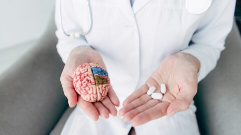 Antidepresiva jsou účinná proti úzkosti, dlouhodobé účinky však zůstávají nejasné