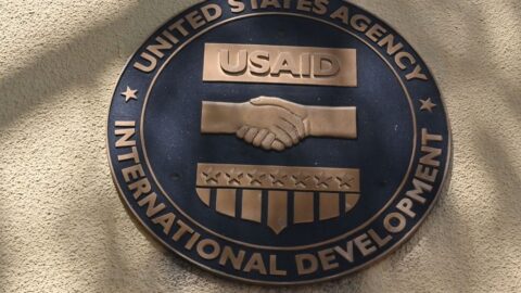 Trump nařídil přezkoumat financování neziskových organizací; v agentuře USAID zůstanou pouze 3 procenta zaměstnanců