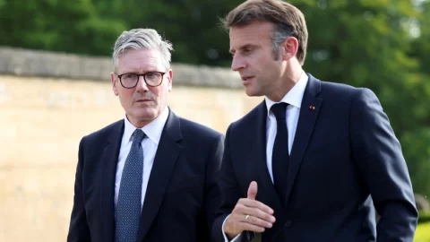 Macron a Starmer se setkají s Trumpem ve Washingtonu