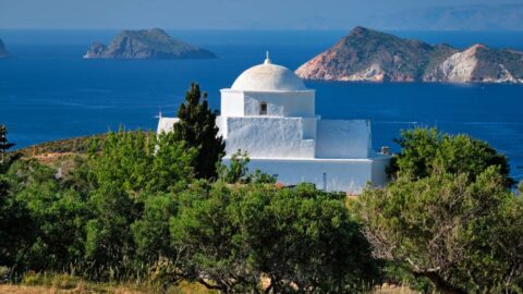 Zemětřesení o síle 6,1 zasáhlo pobřeží Kréty a Santorini. Škody zatím nejsou hlášeny