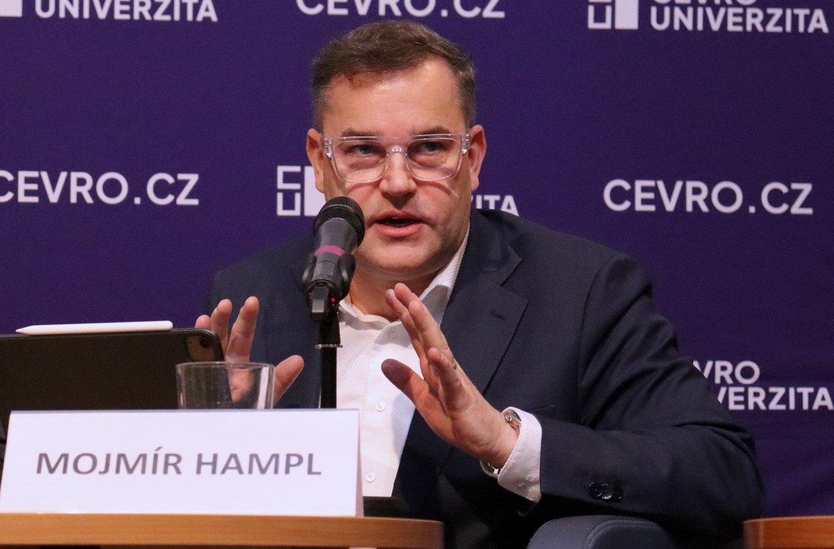 Předseda Národní rozpočtové rady Mojmír Hampl