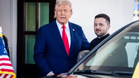 USA brzy obnoví sdílení zpravodajských informací s Kyjevem, řekl Trump