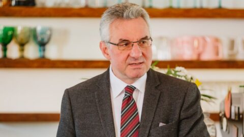 Zahradil bude po odchodu z ODS hlavním expertem Motoristů na zahraniční politiku