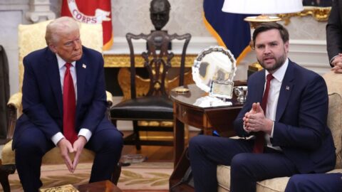 Evropa převzetí Grónska pochopí, nebo jim to budeme muset vysvětlit, řekl Trump