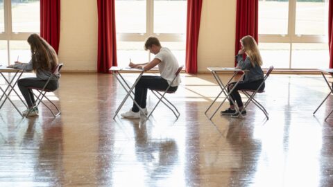 Přijímací zkoušky na střední školy – jak zvládnout stres? Rady od psychologa dětem i rodičům