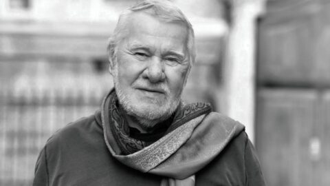 Zemřel Jaromír Štětina, bývalý politik, novinář a cestovatel
