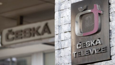 Zpochybnění tvrzení o nezávislosti a nezvaní Okamury: Vedení ČT okomentovalo Moravcův odchod