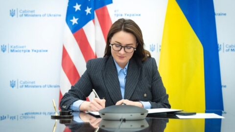 USA a Ukrajina podepsaly dohodu o nerostném bohatství