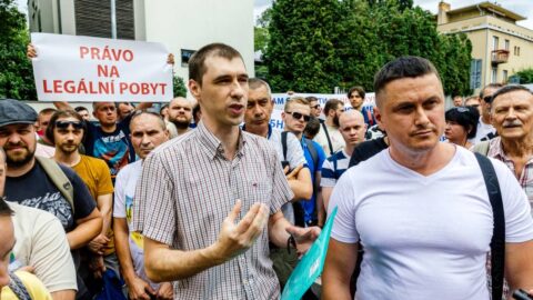 Česko nesmí automaticky odmítat žádosti Ukrajinců o pobytové oprávnění, uvádí NSS