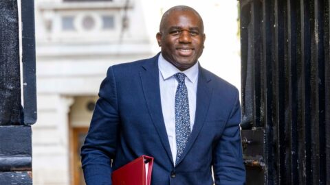 K diplomatickému řešení ohledně Íránu je možné dojít v příštích dvou týdnech, míní britský diplomat