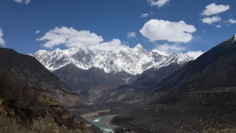 Čínská přehrada v Tibetu za 3,8 bilionu korun znepokojuje vědce i sousední země