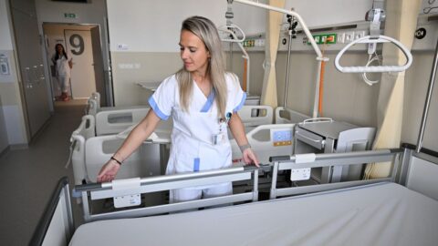 Studenti zdravotnictví budou moci o rok dříve pracovat v nemocnicích, Senát souhlasil