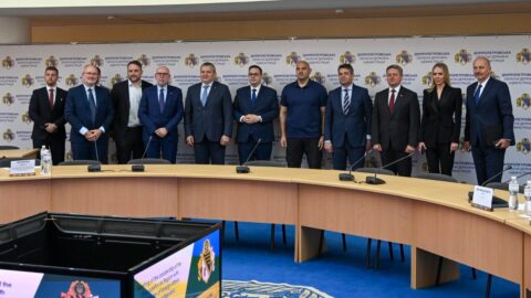 Lipavský v Dnipru otevřel kancelář českého velvyslanectví na Ukrajině