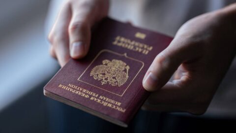 Držitelé ruských diplomatických a služebních pasů budou mít zákaz vstupu do ČR