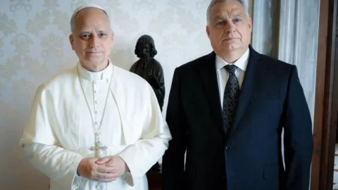 Orbán po setkání s papežem: Evropa by měla jednat přímo s Ruskem