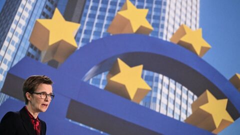 Evropské banky čelí bezprecedentně vysokému riziku otřesů, varuje ECB