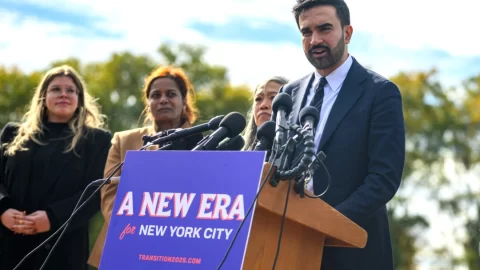 Nový newyorský starosta Mamdani oznámil, že jeho přechodný tým bude tvořen výhradně ženami