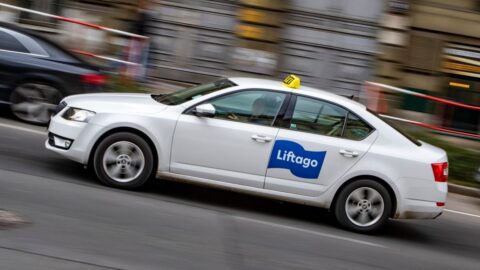Alternativní taxislužby se neshodnou na potřebě zpřísnění podmínek služeb