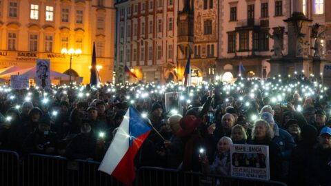 Na demonstraci Milionu chvilek proti vzniku vlády dorazily tisíce lidí