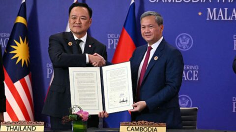Boje mezi Thajskem a Kambodžou pokračují i po příměří oznámeném Trumpem