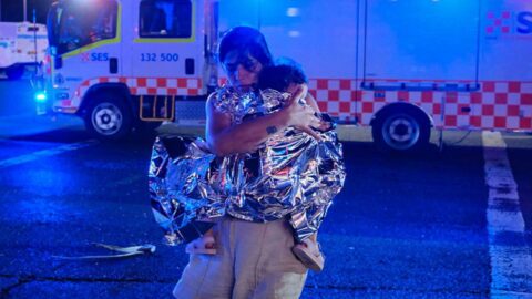Teroristický útok na pláži v Sydney odsoudily EU a USA, ale i Palestinci a Írán