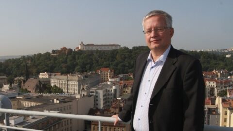 Vláda projedná novelu zákona o daňovém zvýhodnění vína jako daru