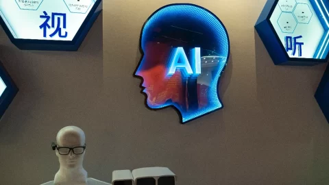 Západní univerzity volně sdílejí výzkum umělé inteligence s čínskými laboratořemi, uvádí studie