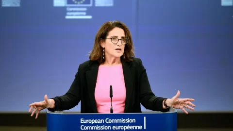 Firmy z EU mohou kvůli dopadům války v Íránu na ceny čerpat další subvence