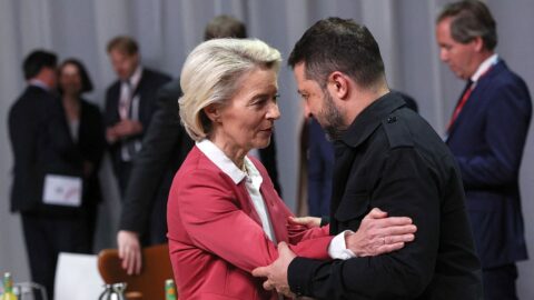 Půjčka ve výši téměř 90 miliard eur Ukrajině: EU si půjčuje, Evropané budou splácet