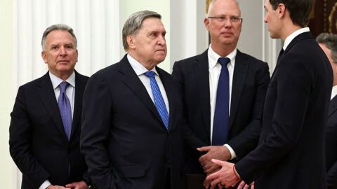 Bez vyřešení územních otázek nebude dlouhodobý mír na Ukrajině, řekl poradce Putina