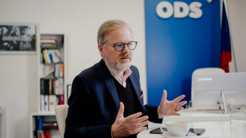 Iniciativa bude pokračovat jen díky tlaku zahraničních partnerů, sdělil Fiala