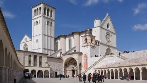 V italském Assisi jsou ode dneška měsíc vystaveny ostatky svatého Františka