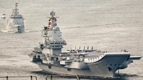 Slabiny čínských iniciativ AI Plus a vojensko-civilní integrace