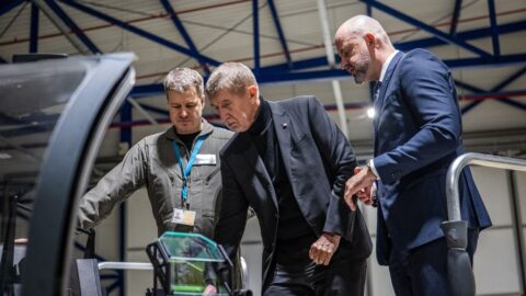Premiér Babiš jednal s vedením Aera o příležitostech prodeje L-39 Skyfox
